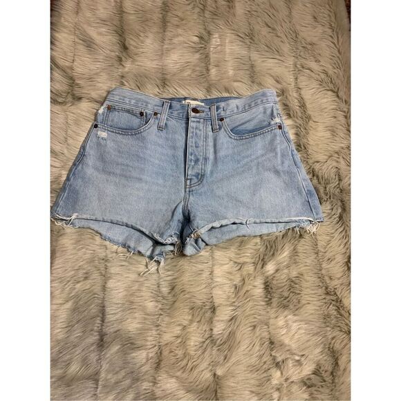 Madewell Curvy Relaxed Denim Shorts in Cedarcroft Wash Woman's Size 25 - Picture 3 of 10